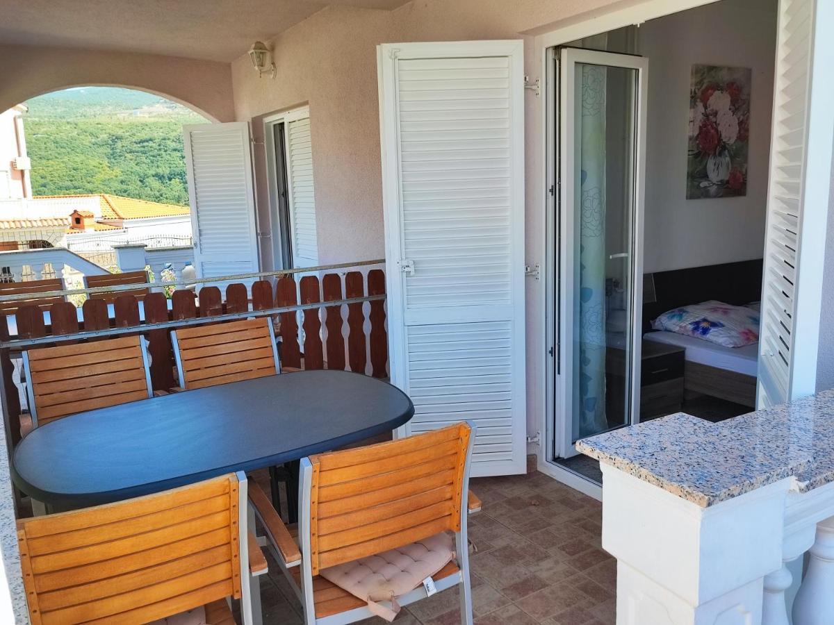 Apartmani Sabira Novi Vinodolski Eksteriør bilde